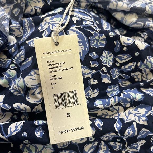 Vineyard vines one shoulder blue floral swimsuit - Picture 3 of 11